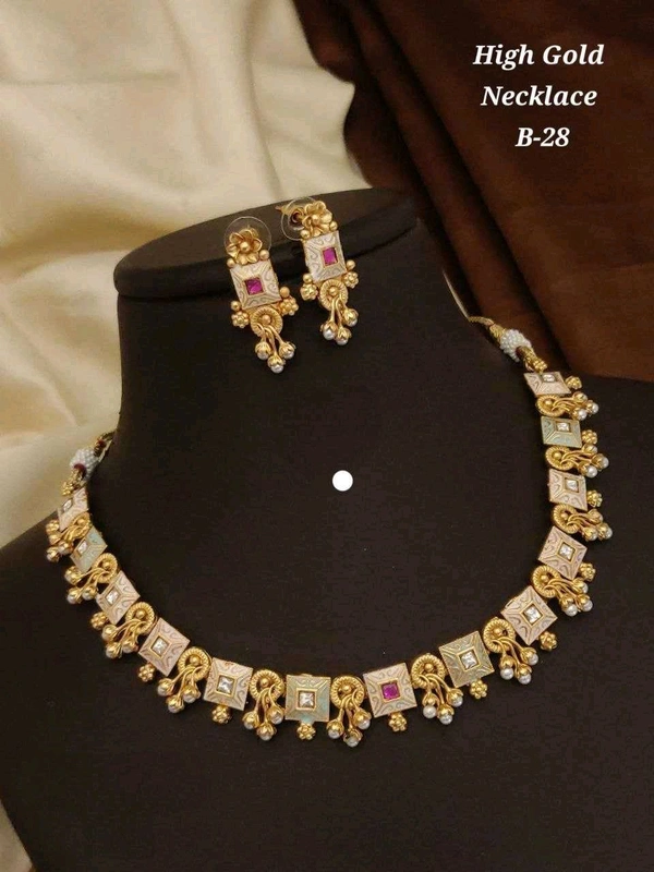 Fancy High Gold Necklace Set - Gold