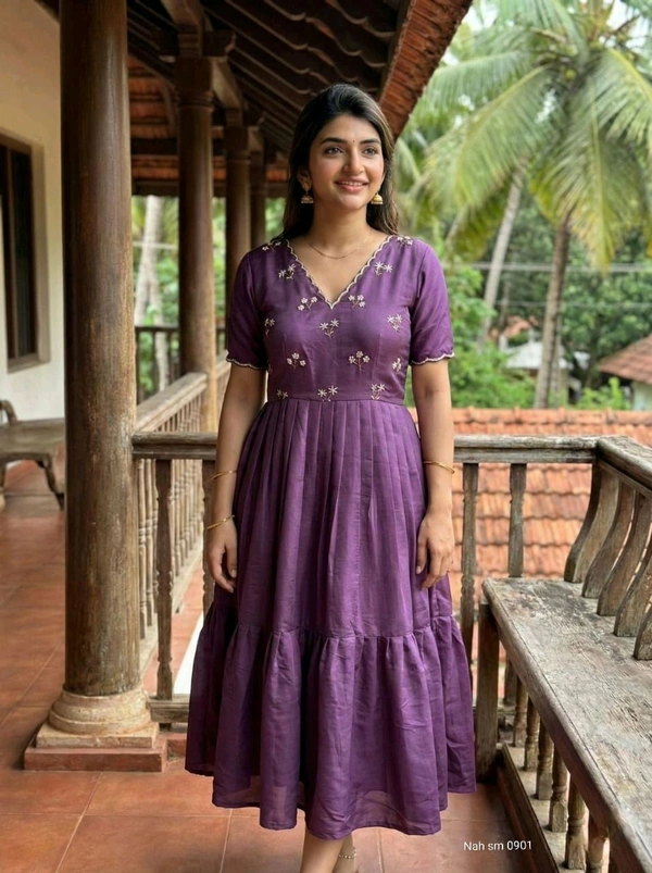 Designer Gown - M, lavender blush