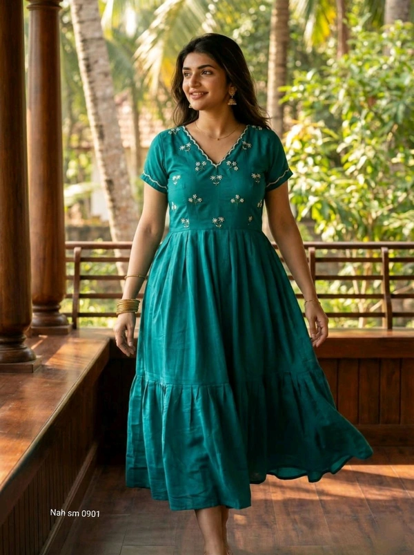 Designer Gown - L, mint green