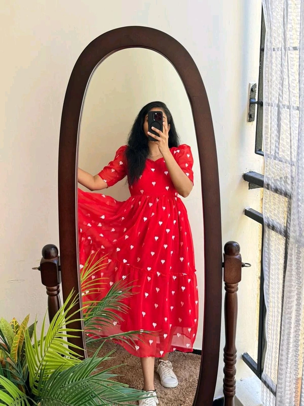 Valentine Red Heart Embroidery Midi Gown - L, Red