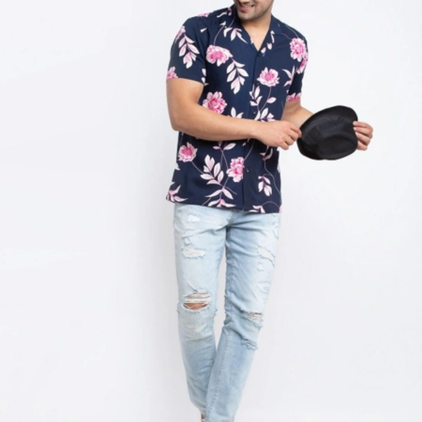 Mens Shirt  - all colower, *Catalog Name:* Cotton Woven Printed Half Sleeves Regular Fit Casual Shirt*Details:*Description: It 