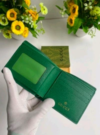 GUCC_I PREMIUM WALLET WID OG BOX ALL ACCESSORIES