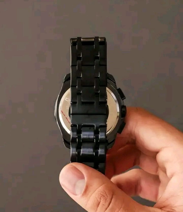 Luxury Black Chronograph Wristwatch - Black