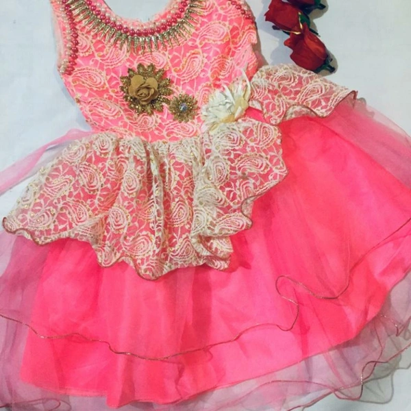 Party Wear Gown For Girls💕💕❤❤❤ - White , L