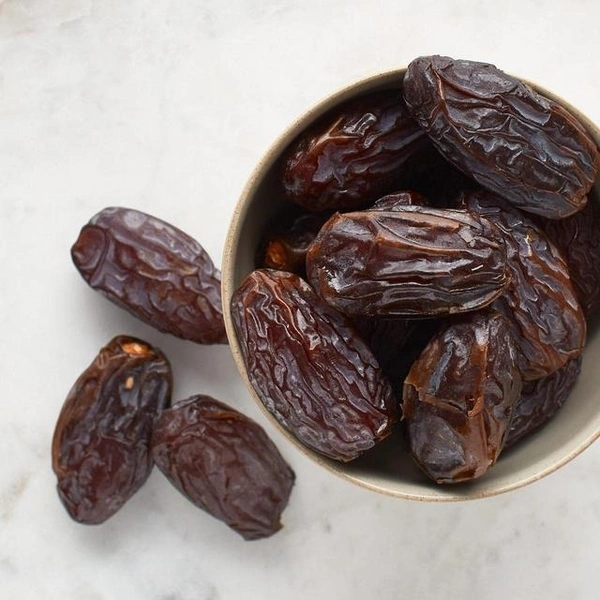 Jumbo Medjoul Khajoor (Jordan Premium Dates) - 500gm