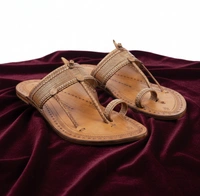 ClyPa Authentic Kapshi Kolhapuri Chappal - Crafted Leather, Heritage Indian Footwear for Unisex - 8