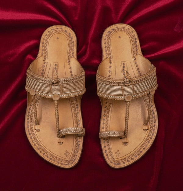 ClyPa Authentic Kapshi Kolhapuri Chappal - Crafted Leather, Heritage Indian Footwear for Unisex - 8