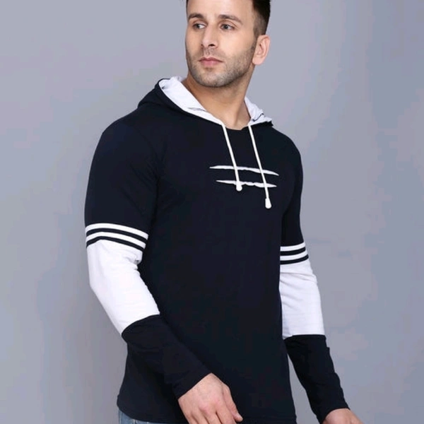 SIDKRT Solid Men Hooded Neck Tshirt - M