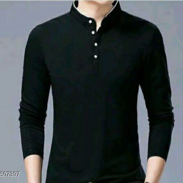 Trendy Men's Black Tshirts  - M