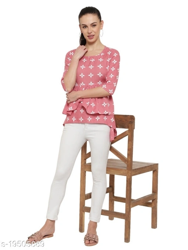 Trendy Graceful Women Tops & Tunics - M