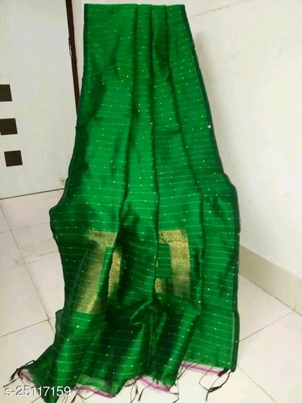 Trendy Pretty Sarees Without Blouse