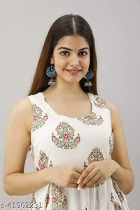 Chitrarekha Pretty Kurtis - M