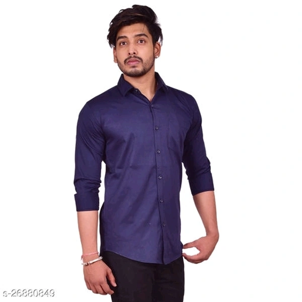 Men's Casual Shirts - M