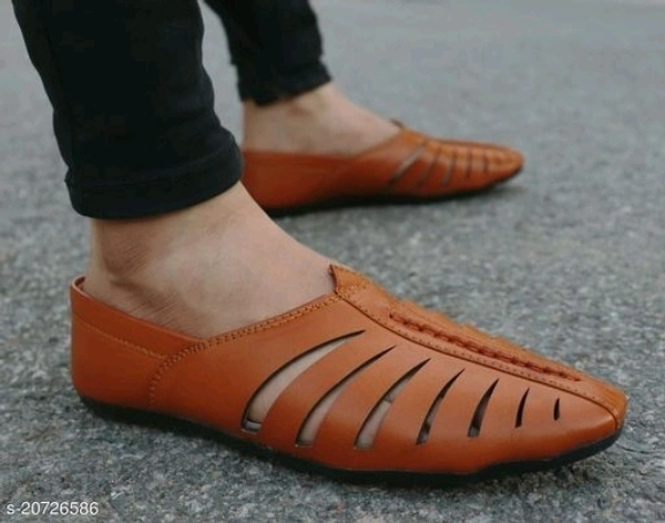 Trendy Men's Brown Flipflops - 7