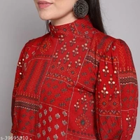 Women's foil printed rayon top - S