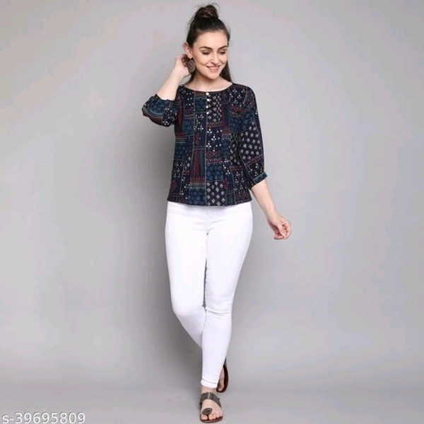 Women's foil printed rayon top - L