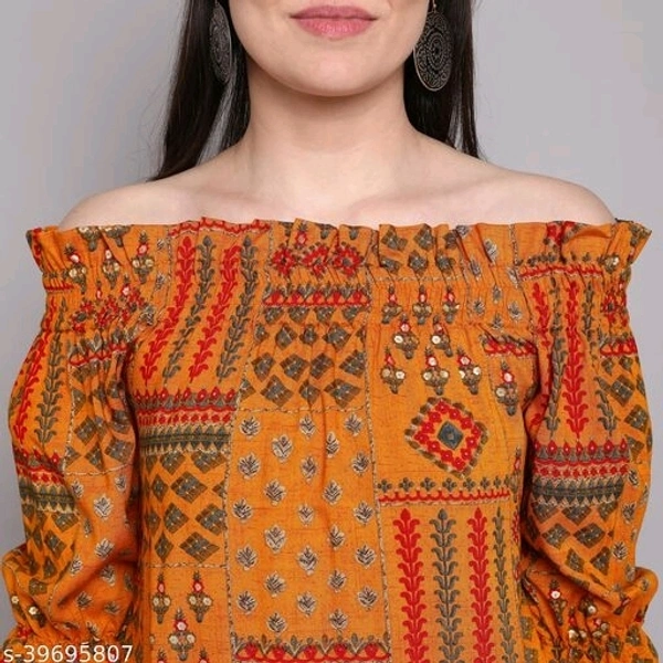 Women's foil printed rayon top - M