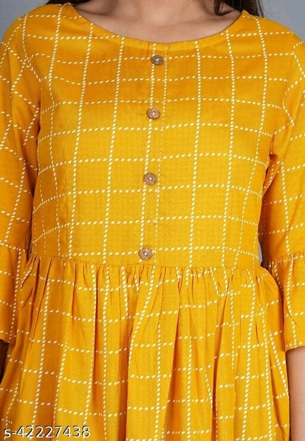 Classy Sensational Women Tops & Tunics - S