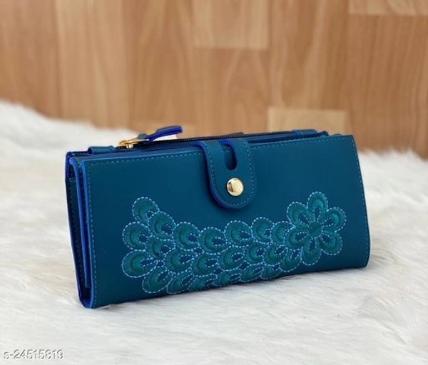 Attractive Women's Green PU Wallet  - Free Size