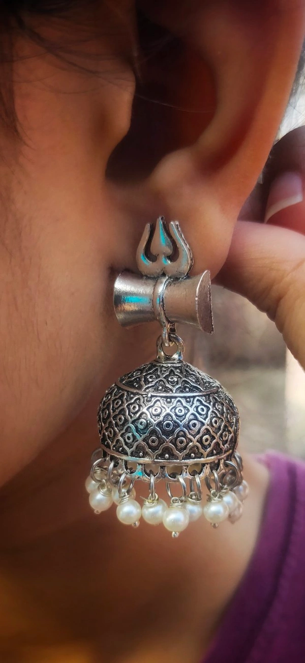 Rishmita Collections Trishula Jhumka