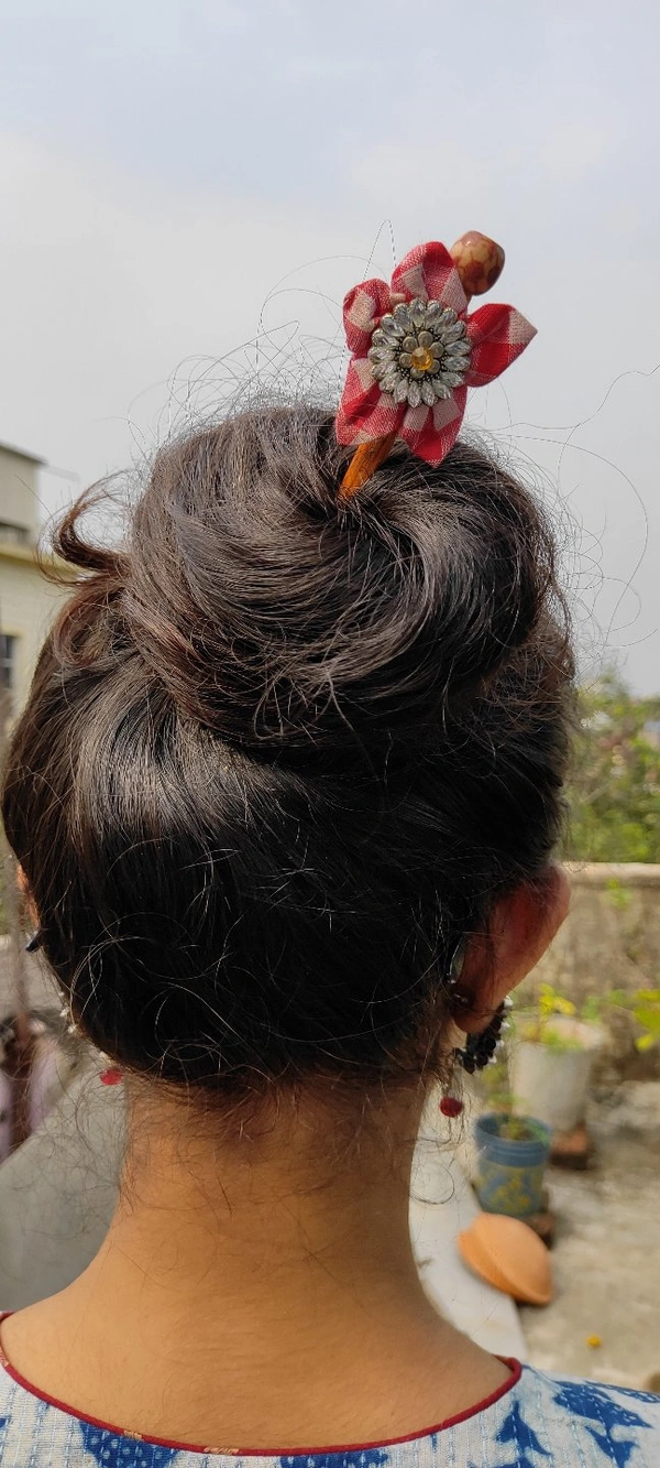 Rishmita Collection Handmade Hair Pin 01