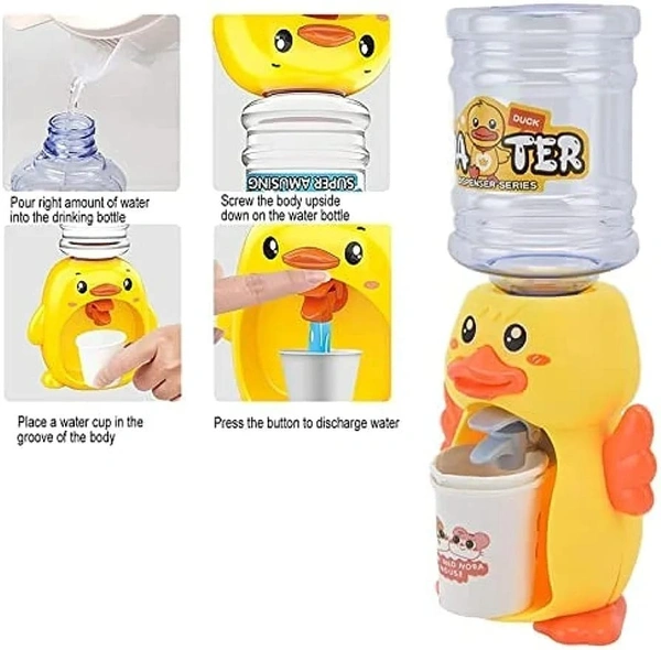  Water Dispenser Toy, Drinking Fountain Model Attract Interest Slow Water Small for Festival for Girls for New Year for Kids(Dada Duck Drinking Fountain)