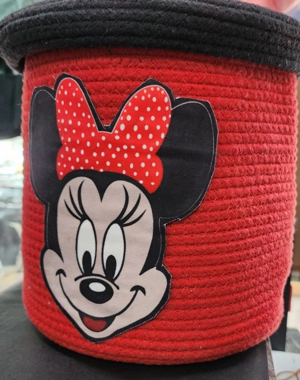 Premium quality Minnie laundry bag with lid Jute material