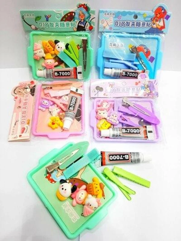 Diy clip decoration kit Color random only