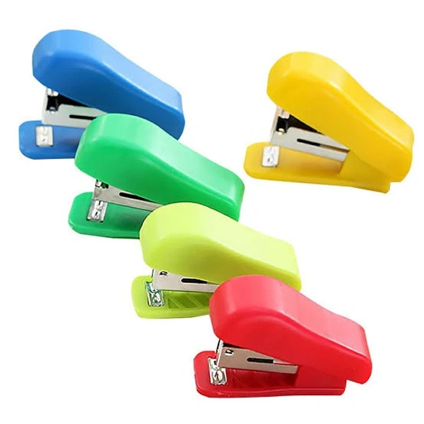 Homeoculture Mini stapler with 20 stapler pins free