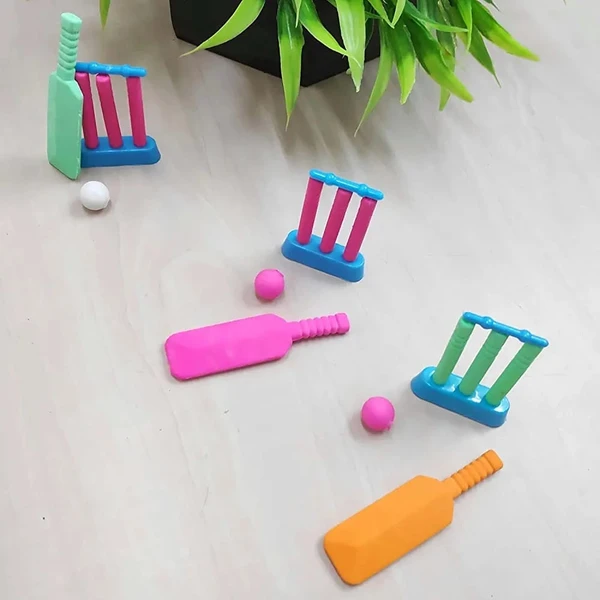 Homeoculture Cricket theme eraser set