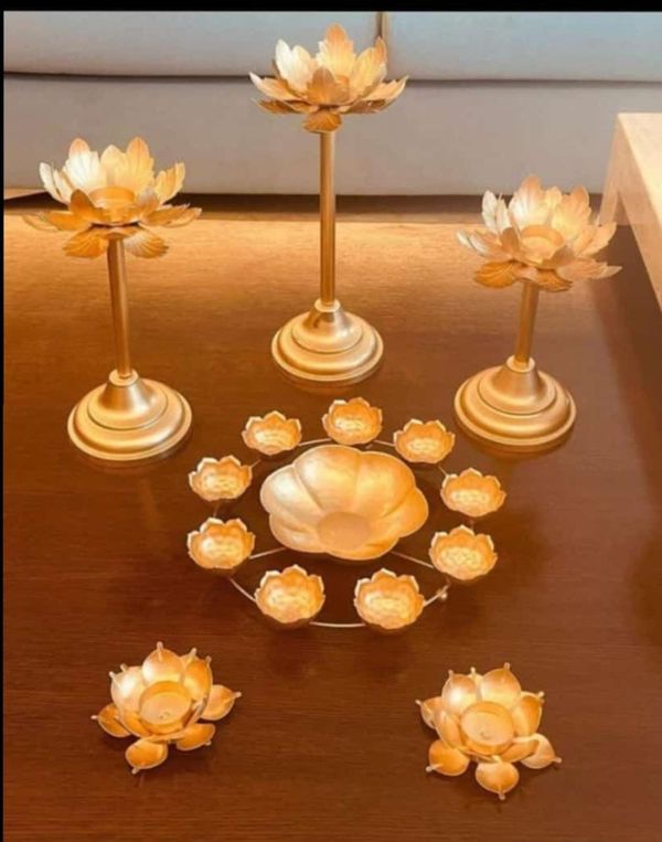 Urli with stand combo Set of 3 lotus tealight holder 9/11/13 inches 1 URLI 12 inches 2 metal diyas