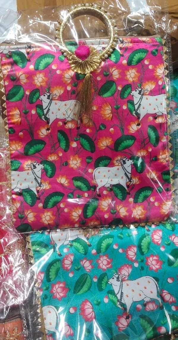 New mehandi favor bags Color random only