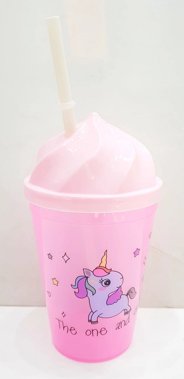 New unicorn plastic sipper Color random only 400 ml