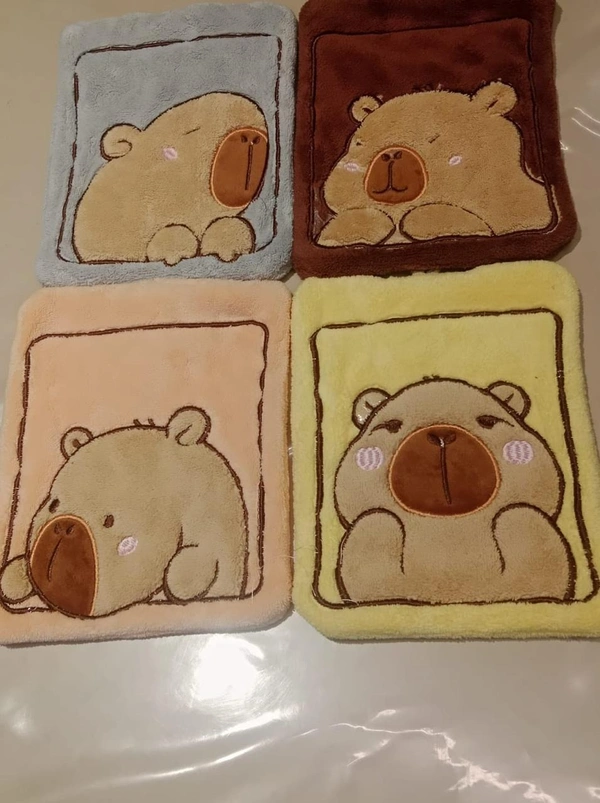 New premium quality hand towels in quirky design Design random only  Size 20-25 cms moq 2 pcs