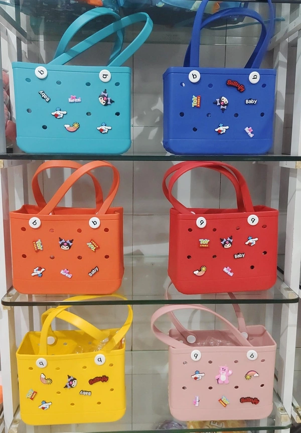 Silicon bag with charms  (Size 27x21 cm)