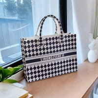 FELT PRINTED LADIES HAND BAG WITH ZIPPER 5 PRINTS AVAILABLE