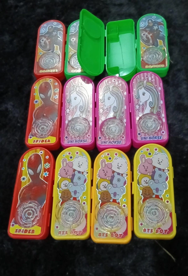 Geometry box with game on top packs of 12