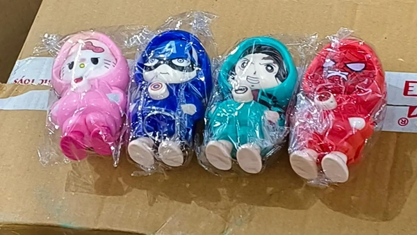 New face changing keychain