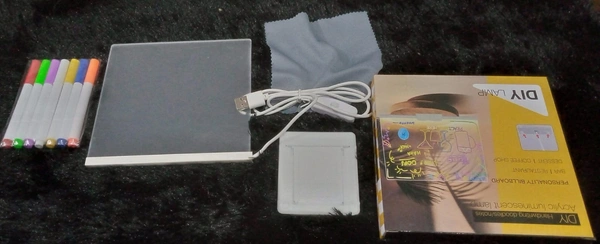New arrival Acrylic luminescent writing board big size 15*15 cms