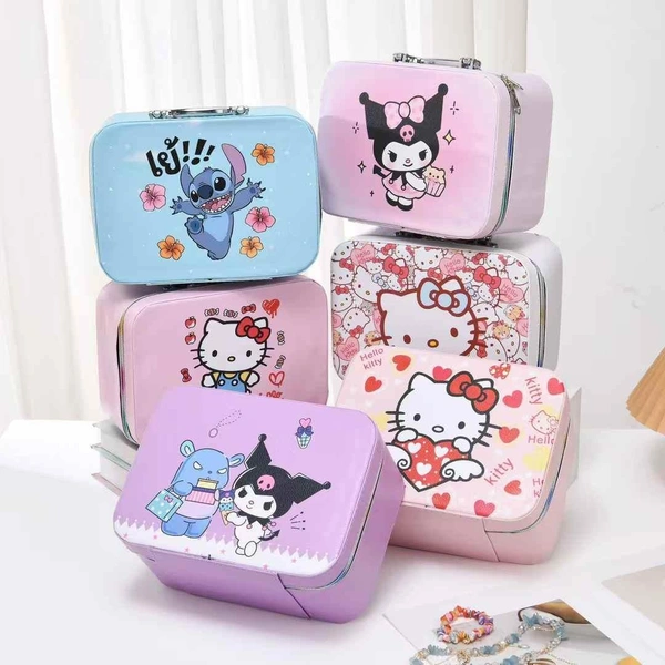 Premium quality set of 3 vanity case 6 designs available. Character choice available  - kitty