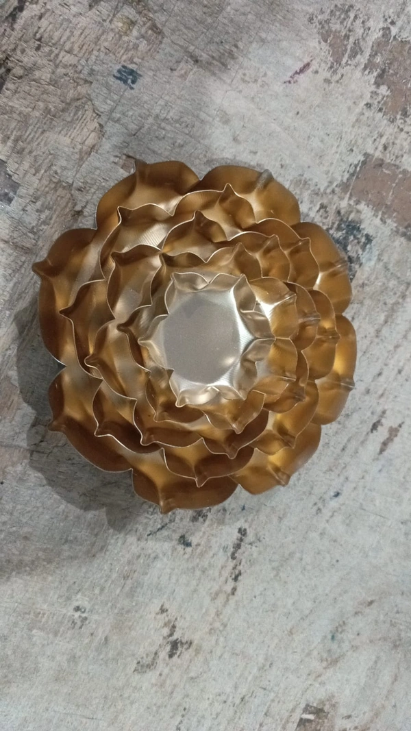 Mini metal flower urli set of 5 Size 6/5/4/3/2 inches. Material iron, brass coated