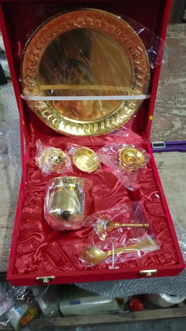 7 Pcs Golden or silver Premium Pooja Thali Set 