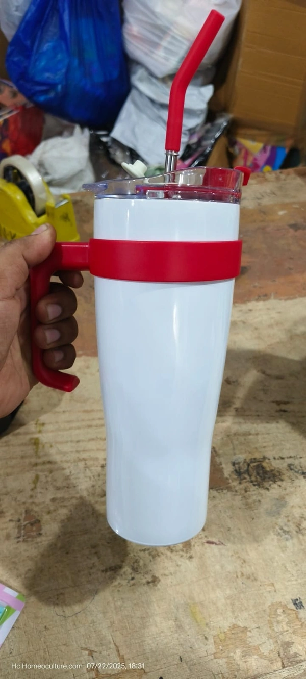 1200 ML STAINLESS STEEL 304 INSULATED TUMBLER. Color random only as per availability. Real pic shared