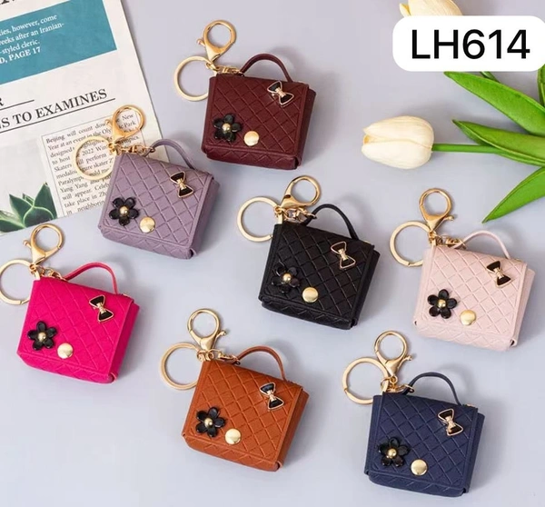 Mini purse keychain.Color random only