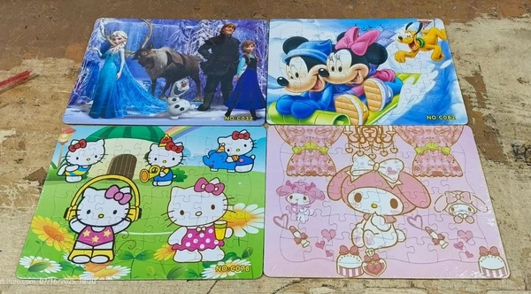 Card zigsaw puzzles in many themes Size A4 Back side coloring Only girl or boy choice possible character random