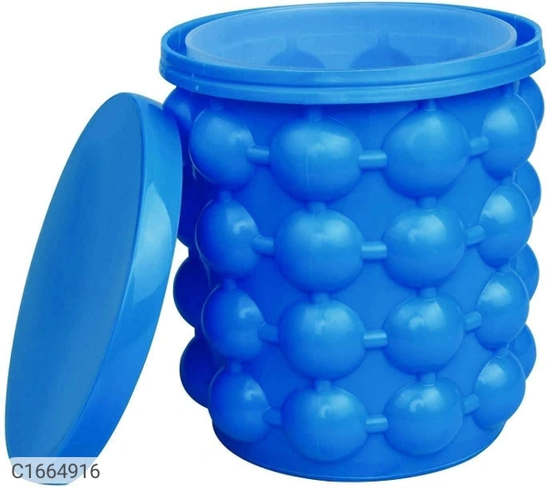 Ice Cube Bucket/Ice Cube Maker With Lid  - Same As Shown, L X W X H : 12.8 X 10.5 X 14 cm