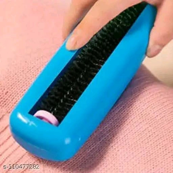 PACK OF 2 CARPET BRUSH - PACK OF 2, Red Blue