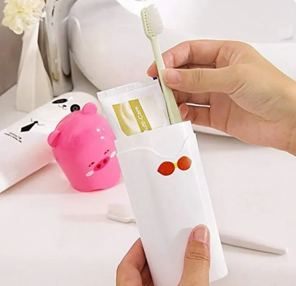Cartoon Animal Toothbrush Box Plastic Tooth Mug Plastic Toothpaste Case (Random Color)