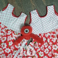 1045/ Red Export Poplin Frock - 7yr