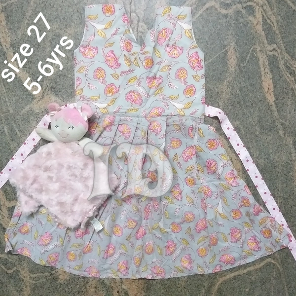 1052/grey soft Cotton Frock - 5yr